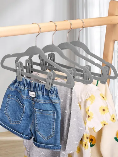 Miniatura 7 de COZYMOOD Paquete de 50 clips de terciopelo para colgar ropa de bebé