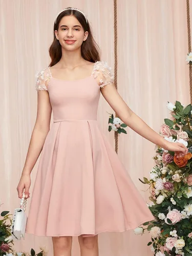 Miniatura 2 de WDIRARA Vestido de malla con apliques de malla con cuello cuadrado y dobladillo con volantes para niña