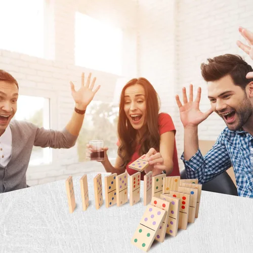 Miniatura 5 de GSE Games & Sports Expert Dominó grande de madera con puntos multicolores, juego de dominó de 28 piezas de 7 x 3.5 pulgadas con bolsa