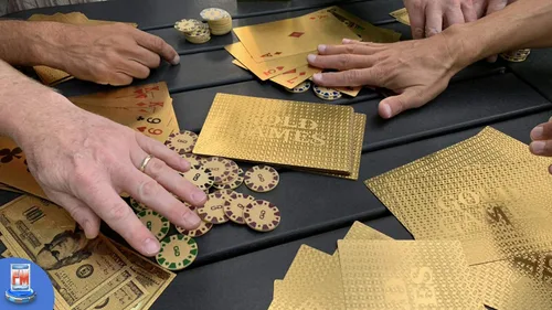 Miniatura 4 de Fotorama Gold Games - Cartas de juego doradas, Pro-Shuffle, resistentes al agua, ideales para cualquier juego de cartas, trucos de magia, verdadero