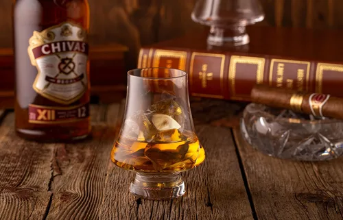 Miniatura 5 de Juego de 4 vasos de cristal de whisky bourbon - Vasos de degustación de borde estrecho - Hecho a mano - Bueno para brandy escocés de coñac - 9