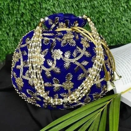 Miniatura 4 de Bolsa de terciopelo bordada para mujer, bolsa con cordón, regalo de boda dorado para mujer
