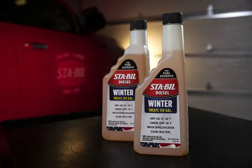 Miniatura 8 de STA-BIL Diesel Winter Anti-Gel - Evita la gelificación de combustible hasta -40 grados Fahrenheit - Limpia los inyectores - Trata 250 galones