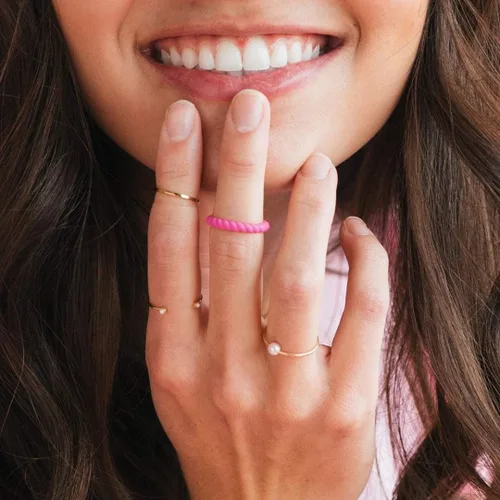 Miniatura 3 de Enso Rings Anillos de boda de silicona apilables, múltiples diseños para el uso diario, cómodos y flexibles