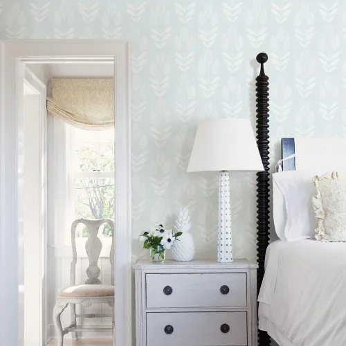 Miniatura 2 de Chesapeake Blue Chesapeake 3115-24470 Garland Block Tulip - Papel pintado de tulipanes, color azul claro