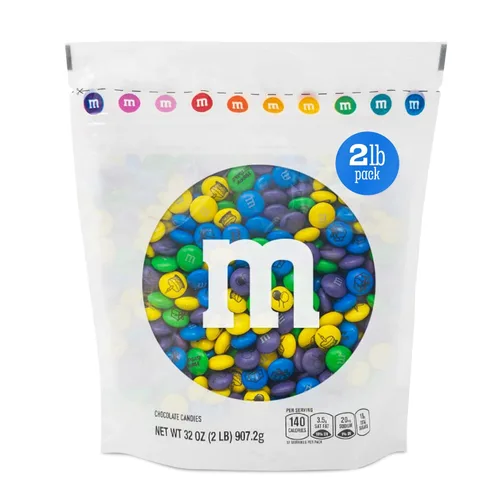 M&M'S WORLD Caramelos de cumpleaños de chocolate con leche, 2 libras de dulces a granel para fiestas de cumpleaños, recuerdos de fiesta, rellenos de