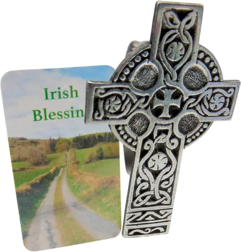 Westmon Works Clip para visera irlandesa, cruz celta de Irlanda, decoración de automóvil de peltre con tarjeta de oración de bendición para