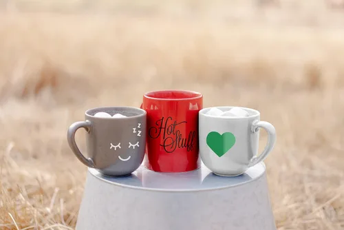 Miniatura 6 de VViViD DECO65 - Paquete de vinilo para manualidades verde brillante (7 x 11.8 pulgadas) y rojo cromo brillante (7 pies x 1 pies), M0