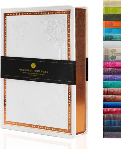 Miniatura 31 de VICTORIA'S JOURNALS Diario Vintage de Cuero Sintético con Tapa Dura Cuaderno Rayado Diario de Viaje de Aspecto Antiguo, Tamaño A5 5.7'' x 8.1'' Gris