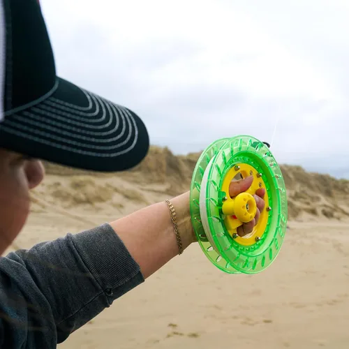 Miniatura 2 de In the Breeze 3446 — Carrete de cometa de línea trenzada de 50 libras x 640 pies de 8 pulgadas, verde — Accesorio de vuelo de cometa — Carrete