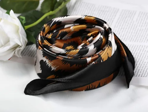 Miniatura 2 de Allegra K Pañuelos cuadrados con estampado de leopardo para mujer, pañuelo y cuello