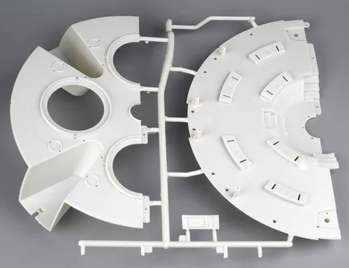Miniatura 3 de 2001: A Space Odyssey Aries-1B Lunar Carrier Kit de modelo a escala 1/48
