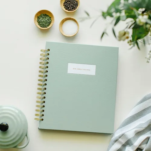 Miniatura 4 de Promptly Journals, Nuestras Recetas Familiares: Un Recuerdo de Comidas y Recuerdos (Aloe, Verde, Lino) Diario de recetas Diario de cocina
