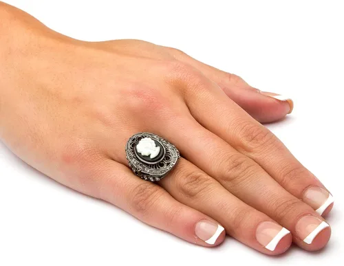 Miniatura 3 de PalmBeach Black Ruthenium Plated Sterling Silver Cameo Oval Shaped Natural Onyx and Round Cubic Zirconia Cameo Ring Sizes 6-10