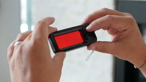 Miniatura 7 de Mic-Lock Buscador de cámara - Detector de cámara oculta anti espía - Asegura tu espacio (negro)