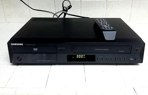 Miniatura 3 de Samsung DVD-V9700 Sintonizador 1080i Upconverting DVD VHS Combo Player