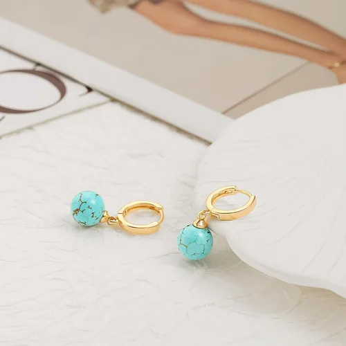Miniatura 7 de Pequeños aretes de aro de oro con forma de concha y perlas colgantes, ligeros, hechos a mano, joyería para mujer