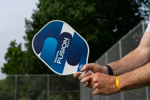 Miniatura 3 de Gamma Fusion Pickleball Paddle, USAPA Approved Pickleball Paddles, 8" Fiberglass Face, Boosts Hit Potential for Beginners & Intermediate Players