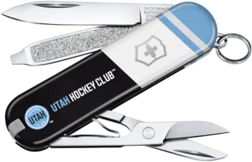 Cuchillo del Ejército Suizo Victorinox Classic SD - Cuchillo de bolsillo compacto de 7 funciones de fabricación suiza con hoja pequeña,