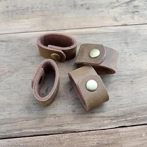Miniatura 4 de Paquete de 4 llaveros de cuero para cinturón para hombre y mujer, para mantener tu cinturón extra largo