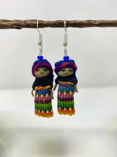 Miniatura 2 de Aretes de muñeca preocupada por Sam & Nala, muñeca Worry Eater de Guatemala, completamente hechos a mano de tela guatemalteca, hipoalergénicos, 1.5