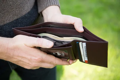Miniatura 52 de Stealth Mode Cartera de cuero triple RFID para hombres con soporte de identificación abatible (negro)