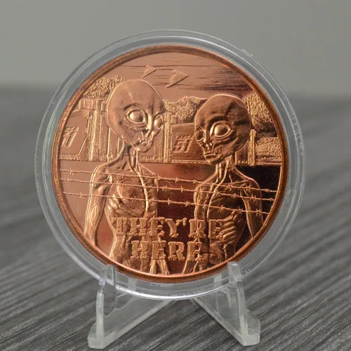 Miniatura 3 de Aliens They are Here Area 51 Moneda redonda coleccionable de cobre 999 de 1 oz (1.535 in) en cápsula - COA by Heavenly Metals Están aquí