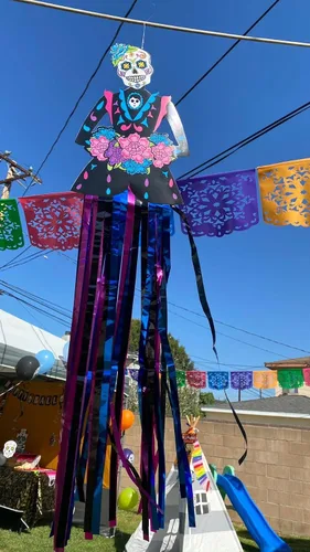 Miniatura 8 de 4E's Novelty Decoraciones colgantes del Día de los Muertos, 36 pulgadas, paquete de 3 pancartas decorativas del día de los muertos (3 pies de alto)