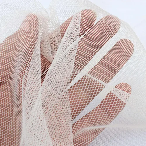 Miniatura 6 de Tela para Mosquitera DIY Blanca 2 Paquetes de Red de 10x10 Pies Cubierta para Insectos para Jardín, Patio, Exteriores y Ventanas Múltiples