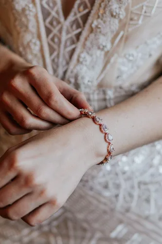 Miniatura 7 de Pulsera de moissanita de oro de 14 quilates para mujer, pulsera de lujo con cadena de oro de gota de agua, regalo de joyería de Navidad de moda