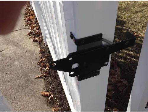 Miniatura 5 de Pestillo de puerta de vinilo negro (para vinilo, madera, PVC, etc.), pestillo de puerta de valla con accesorios de montaje. Los pestillos de puerta