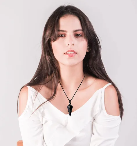 Miniatura 5 de MAIBAOTA Collares de cristal para hombres y mujeres, collar con colgante de piedra de cristal curativa, cuerda ajustable, collar de piedras