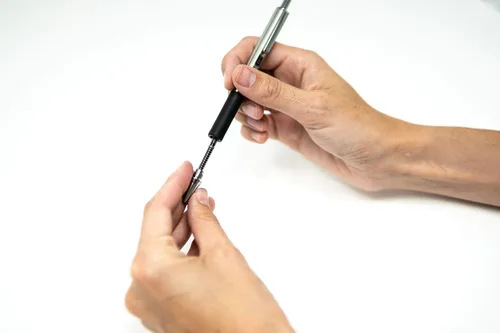 Miniatura 4 de Zebra Pen - Recambios F para bolígrafos F-301, F-301 Ultra y 301 A, punta fina, 0.028 in, negro, paquete de 12