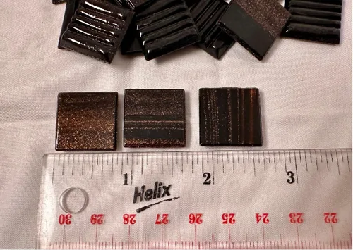 Miniatura 3 de Azulejo de vidrio 3/4" marca Hakatai - P 36 Henna - Bolsa de 1 lb