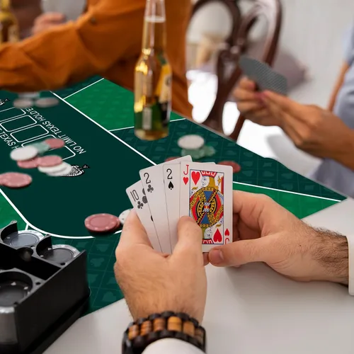 Miniatura 7 de Tapete de póquer impermeable con 4 posavasos, tapete de juego de casino antideslizante de 47 x 24 pulgadas para Texas Holdem, cubierta de mesa