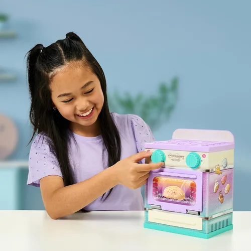 Miniatura 8 de Cookeez Makery Horno Lil' Bakez, Mezcla la Masa y Haz una Mascota Sorpresa Perfumada en Forma de un Juguete de Peluche Deliciosamente Perfumado