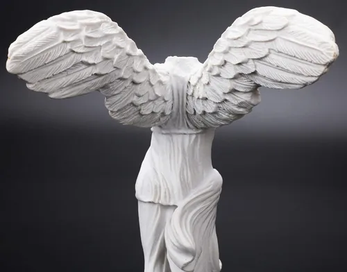 Miniatura 4 de Estatua griega para decoración del hogar, sala de estar, oficina, escultura de resina con alas del Louvre romano