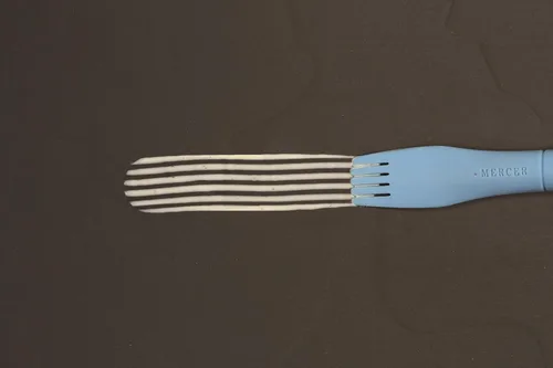 Miniatura 3 de Mercer Culinary Juego de cepillos de silicona para chapado en silicona, 5 cepillos y un estuche de transporte