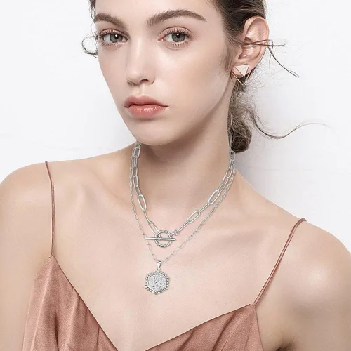 Miniatura 3 de M MOOHAM - Collares de oro chapados con oro de 14 quilates para mujer, con dije hexagonal, con letras, broche de barra de pasador, gargantilla