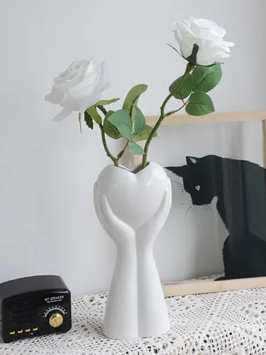 Miniatura 6 de Jarrón creativo de corazón de mano, jarrón de cerámica blanca de 9 pulgadas de alto, jarrón de cuerpo de arte moderno, florero para decoración