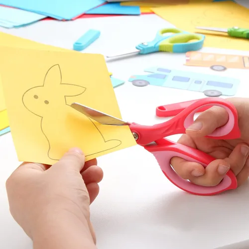Miniatura 5 de JARVISTAR Tijeras para niños de 5.5 pulgadas, herramienta de seguridad para estudiantes de agarre cómodo, punta roma para niños zurdos y diestros