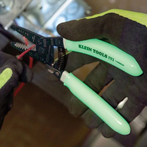 Miniatura 3 de Klein Tools 11055GLW Pelacables/cortador, fabricado en Estados Unidos, pelador/cortador Klein-Kurve, sólido de 10-18 AWG, cable trenzado de 12-20