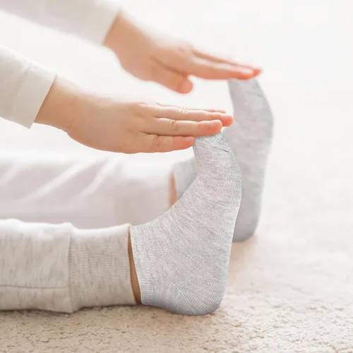 Miniatura 2 de ZERULETS Calcetines para niños, 20 pares de calcetines de tobillo de corte bajo cortos deportivos para niños y niñas, niños de 1 a 13 años