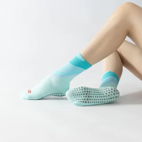 Miniatura 2 de Yoga Pilates Socks with Grips for Women Non Slip Solid Graffiti Cushioned Crew Socks for Barre Ballet Dance