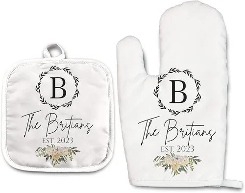 The Britians - Juego de guantes de horno personalizados y soporte para ollas | Regalos de cocina personalizados | Inauguración de la casa, regalo de