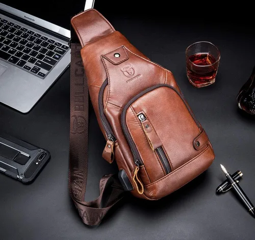 Miniatura 7 de BULLCAPTAIN Bolso bandolera de cuero para hombre, bolsa cruzada de viaje, mochila de senderismo con puerto de carga USB, varios bolsillos