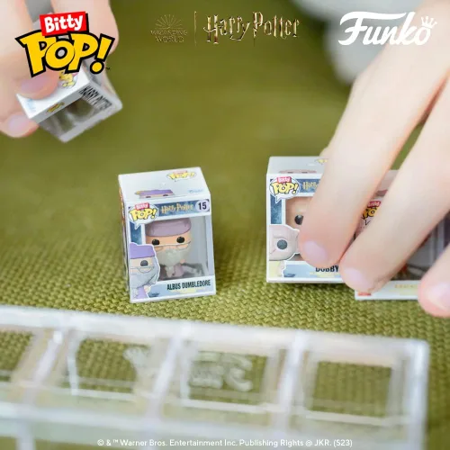Miniatura 25 de Funko Bitty POP! HP - Voldemort, paquete de 4 - Lord Voldemort, Draco Malfoy (quidditch), Bellatrix Lestrange y una mini figura sorpresa misteriosa
