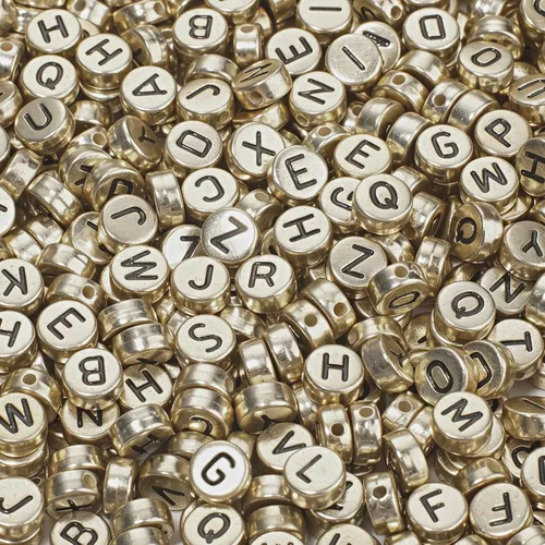 Miniatura 7 de 900 cuentas acrílicas doradas de letras del alfabeto, letras coloridas del alfabeto, cuentas de cubo negro para pulseras de la amistad y regalos