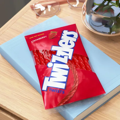 Miniatura 6 de TWIZZLERS Twists - Bolsa de caramelo masticable con sabor a fresa, 7 onzas
