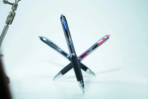 Miniatura 4 de uni-ball 704519 SigNo 207 - Bolígrafo de gel retráctil, punta fina de 0.028 in, línea de 0.016 in, color azul Ref 9004601 (paquete de 12)